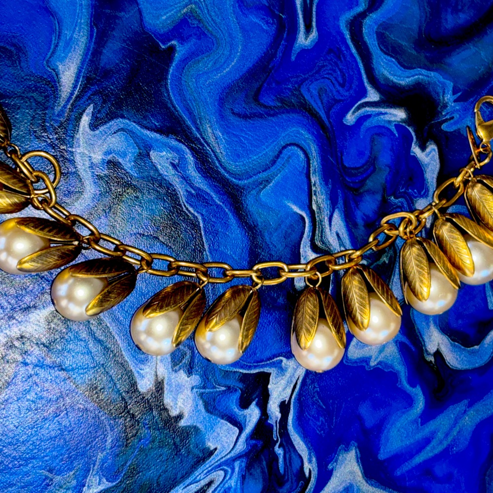 Vintage Lenora Dame Large Dangle Charm Bracelet